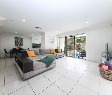 Inspection: 31/01/2026 9:30am - 10:00 am. Terrific Modern Townhouse - Photo 2