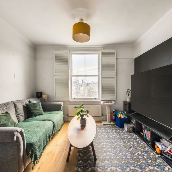 Cadogan Road, Surbiton, KT6 - Photo 1