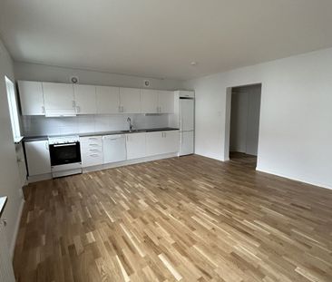 Sveavägen, Sandviken - Photo 2