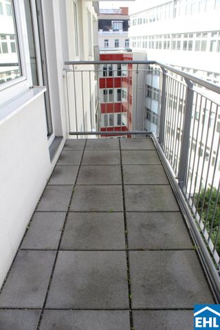 Freundliche 2 Zimmerwohnung mit Balkon Nähe Neubaugasse - Photo 2