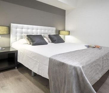 Apartamento de alquiler en Dreta de l'Eixample - Photo 2