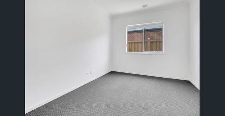 Spacious & Low-Maintenance Family Home - Photo 3