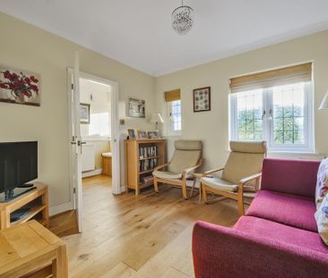 5 bedroom detached house to rent - Photo 3