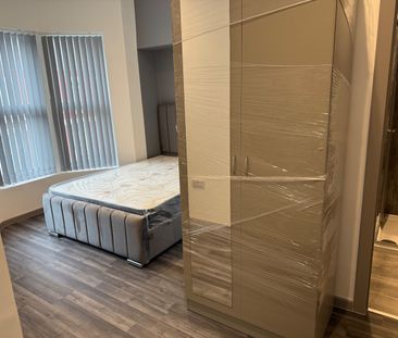 4 Bed End Terrace, Liverpool, L13 - Photo 2