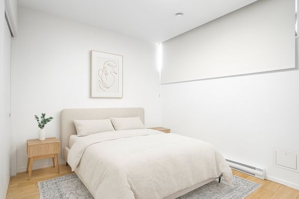 5252 Rue Resther, Montréal (Le Plateau-Mont-Royal), QC H2J - Photo 1