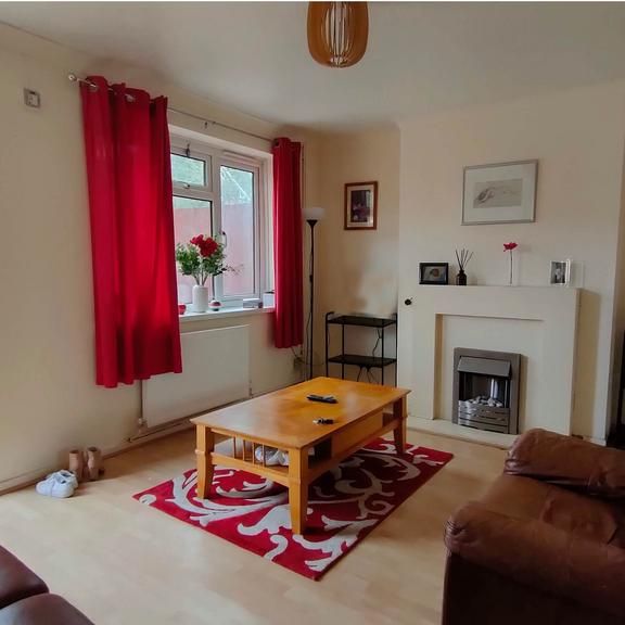 2 bedroom end of terrace house to rent - Photo 1