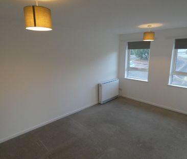 1 bed Studio Apartment - To Let - Photo 1