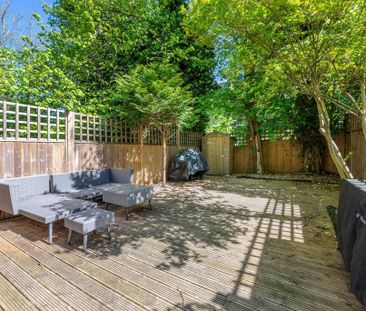 3 bedroom flat to rent - Photo 4