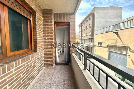 Alquiler de piso en Almoradí - Photo 2