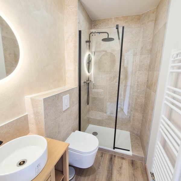 Location / Studio meublé - Photo 2