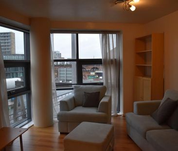 1 bedroom Flat To Let - Photo 3