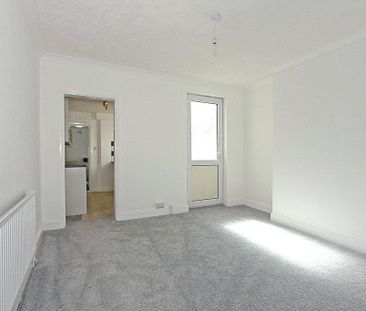 3 bedroom link detached house to rent - Photo 1