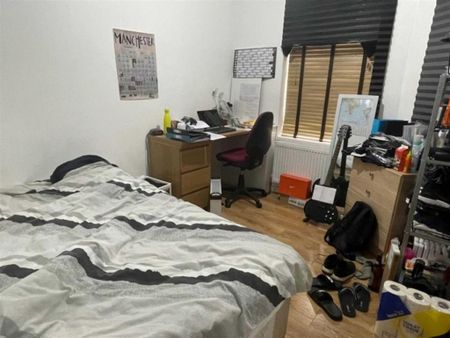 5 bedroom private hall to rent - Photo 3