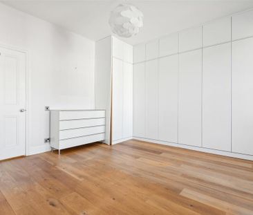 4 bedroom terraced house to rent - Photo 3