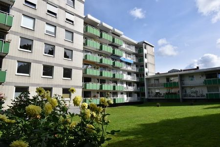 Sonnige Wohnung mit Balkon und Garage in Peterswerder/Nähe Weserstadion an EINZELPERSON - Foto 4