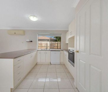 4 BEDROOM 2 BATHROOM 2 GARAGE LOCATED AT GLEN EDEN 6MTH LEASE WITH ... - Photo 5