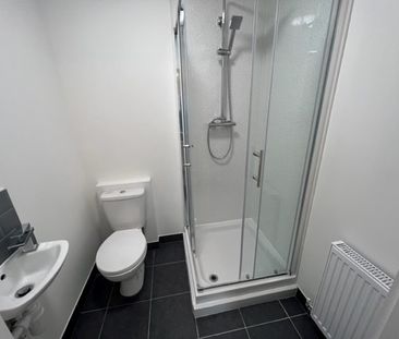 Modern 2-Bedroom, 2-Bathroom Student Apartment in Portswood, Southa... - Photo 6