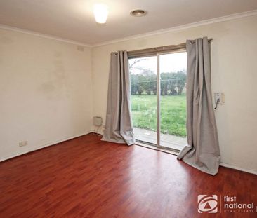 24 Lorna Street, Cranbourne - Photo 5