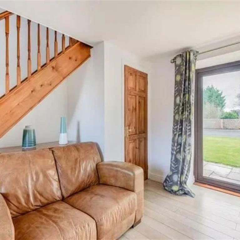 Newland, Doncaster, Epworth - Photo 1
