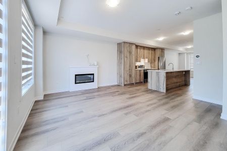 For Lease - 1352 Kaniv Street, Oakville, Ontario - Photo 3