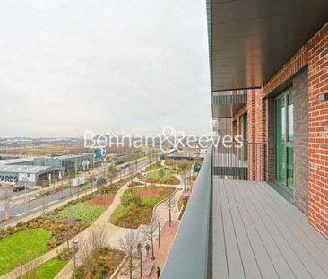 Iris House, Cedrus Avenue, UB1 - Photo 5