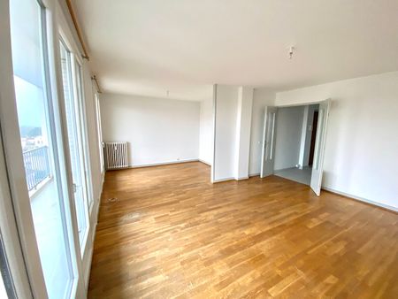 Location Appartement 3 pièces 75m² - Photo 2