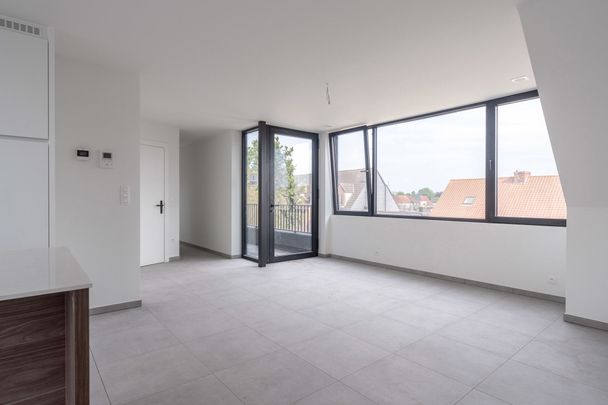 Nieuwbouw dakappartement met 2 slpks en autostplts te Mol. - Photo 1