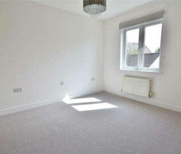 Old Woking, Woking, GU22 - Photo 5