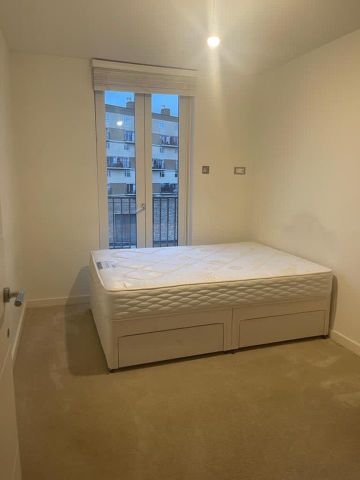 3 bedroom flat to rent - Photo 4