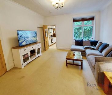 3 bedroom end of terrace house to rent - Photo 2