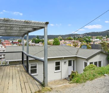 Spacious Home, Great Location - Photo 4