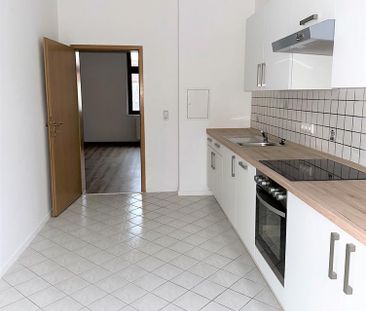 FRISCH RENOVIERT MIT EINBAUKÜCHE, WANNE UND DUSCHE - Foto 1