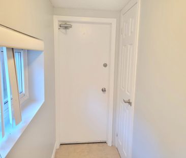 For Lease - 2 Davis Downs Place, Toronto, Ontario - Photo 2