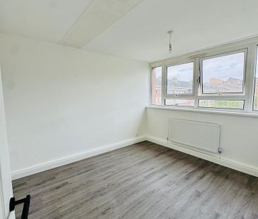3 bedroom apartment to rent - Photo 5