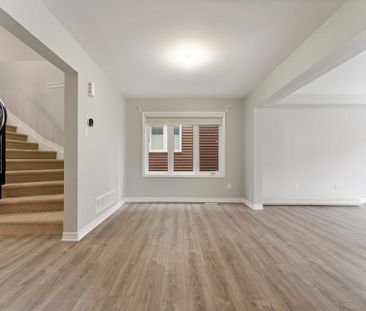 For Lease - 408 Aphelion Crescent, Barrhaven, Ontario - Photo 5