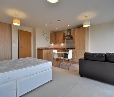 Studio to rent - Photo 1