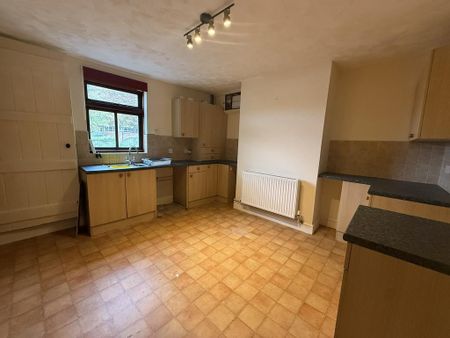 2 bedroom terraced house to rent - Photo 5