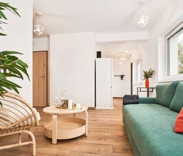 Najładniejsza kawalerka na osiedlu czeka na Ciebie - Photo 4