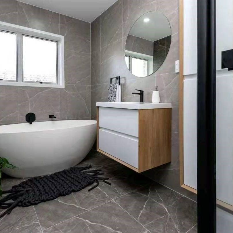 New Renovation unit! - Photo 1