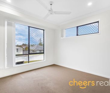 Stylish and Modern Duplex In The Heart Of Hillcrest !!! - Photo 2