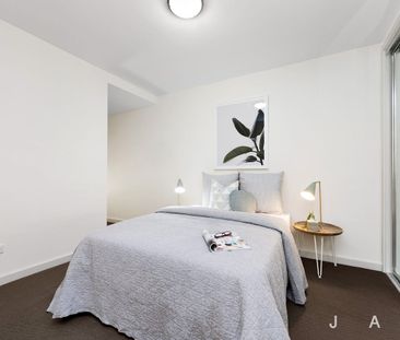 PARKSIDE LOCATION! - Photo 3