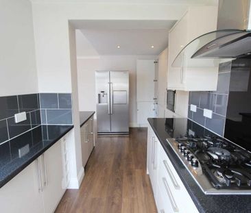 4 bedroom house to rent - Photo 2