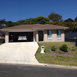 3-bedroom shared house, Australia Drive - Photo 2