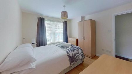 4 bedroom private hall to rent - Photo 4