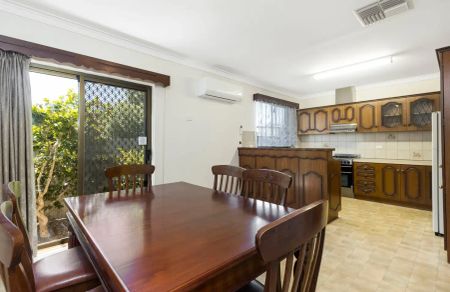 “Classic Comfort & Family Charm in the Heart of Firle” - Photo 5
