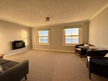 Heene Terrace, Worthing, BN11 1 bedroom flat to rent - Photo 2