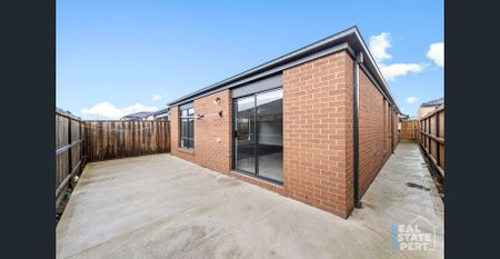 For Lease – 4-Bedroom Family Home in Prime Cranbourne East Location - Photo 2