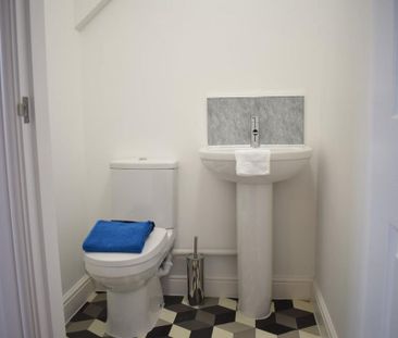 2 bedroom townhouse to rent - Photo 5