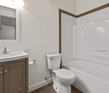 Edmonton Unfurnished townhouse Rental in Spruce Avenue - Spacious a... - Photo 4