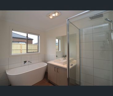 17 Valere Street, Mickleham, Vic 3064 - Photo 3